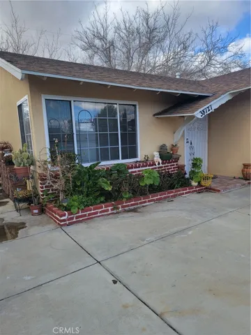 38727 2nd Street E, Palmdale, California 93550