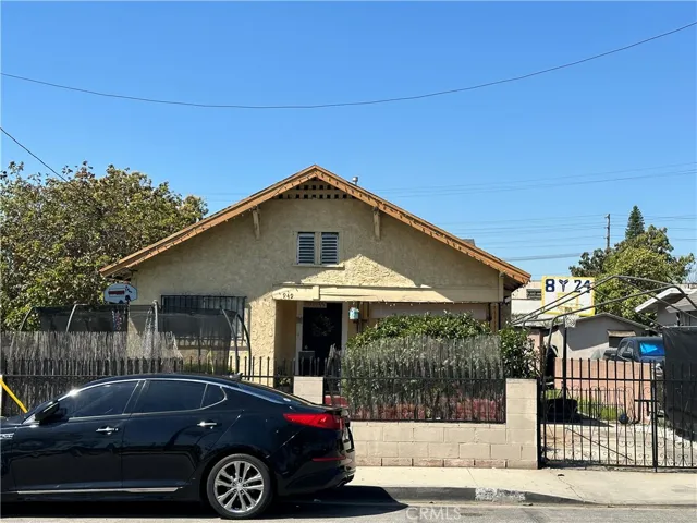 949 S Alma Avenue, East Los Angeles, California 90023