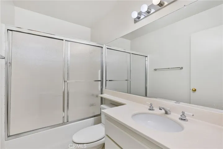 28200 Valombrosa Drive, Menifee, California 92584