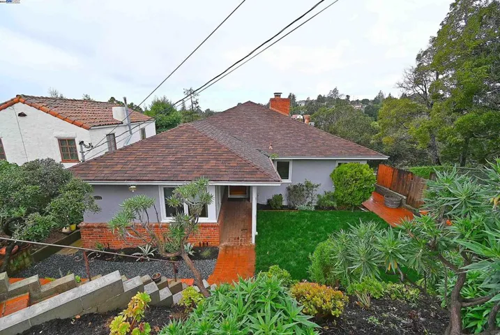 3693 Dorisa Ave, Oakland, California 94605