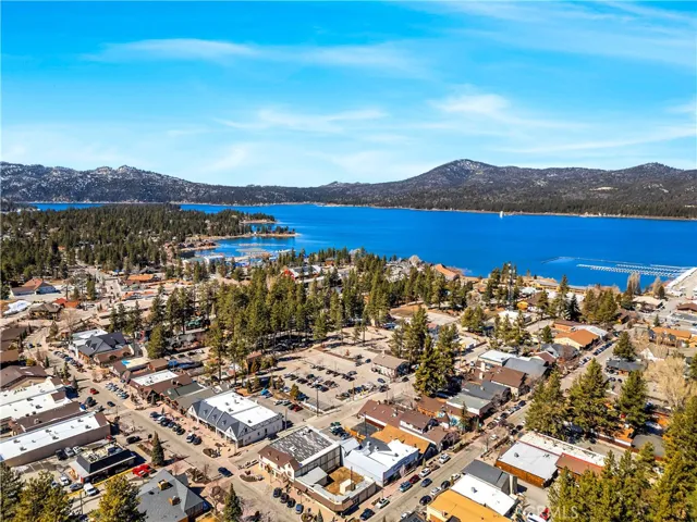 870 Edgemoor Road, Big Bear Lake, California 92315