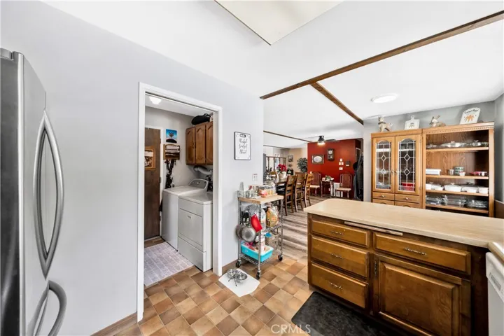 870 Edgemoor Road, Big Bear Lake, California 92315