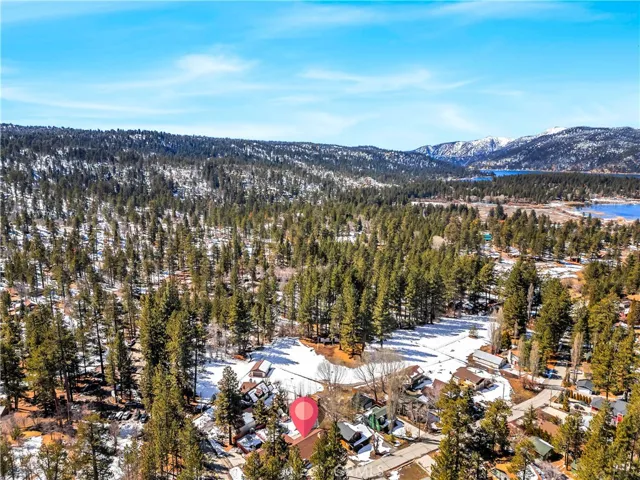 870 Edgemoor Road, Big Bear Lake, California 92315