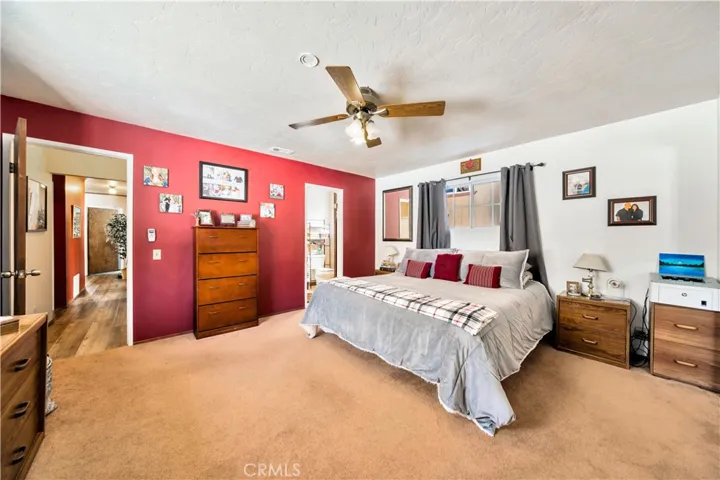 870 Edgemoor Road, Big Bear Lake, California 92315