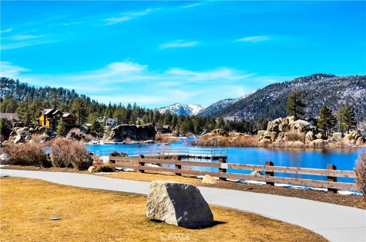 870 Edgemoor Road, Big Bear Lake, California 92315