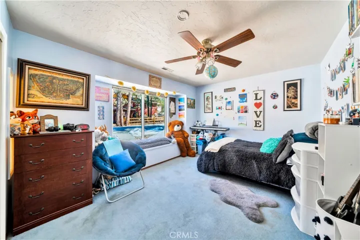 870 Edgemoor Road, Big Bear Lake, California 92315