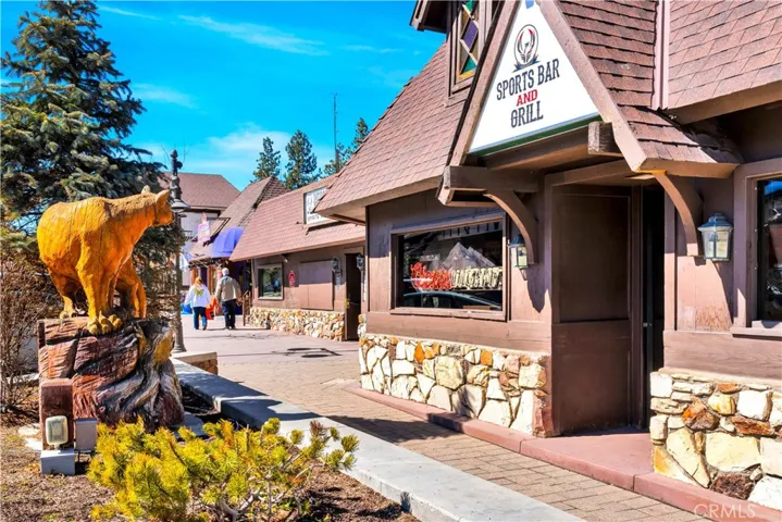 870 Edgemoor Road, Big Bear Lake, California 92315