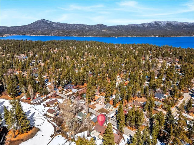 870 Edgemoor Road, Big Bear Lake, California 92315
