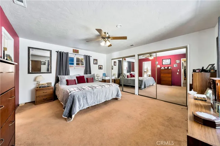 870 Edgemoor Road, Big Bear Lake, California 92315