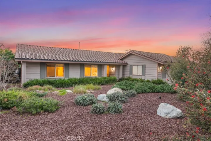 810 Pepperdine Lane, Claremont, California 91711