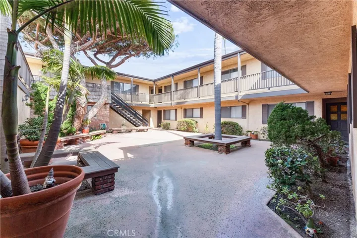 125 16th Street, Huntington Beach, California 92648