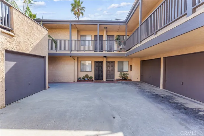 125 16th Street, Huntington Beach, California 92648