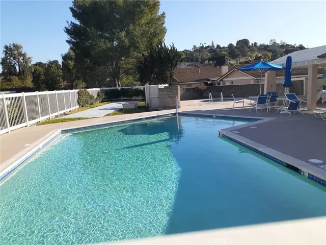 2215 Portola Lane, Westlake Village, California 91361
