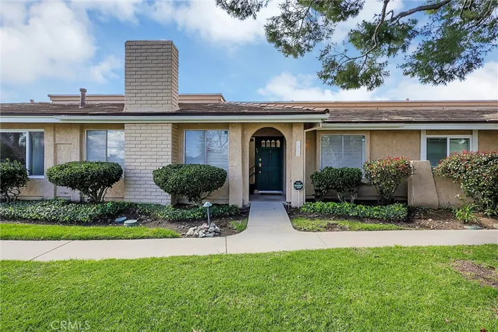 2215 Portola Lane, Westlake Village, California 91361