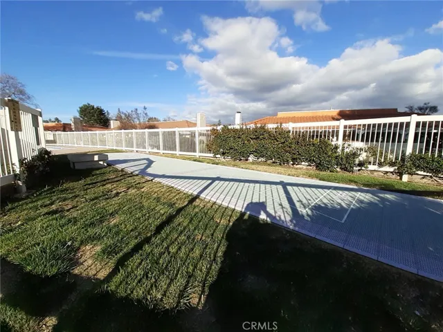 2215 Portola Lane, Westlake Village, California 91361
