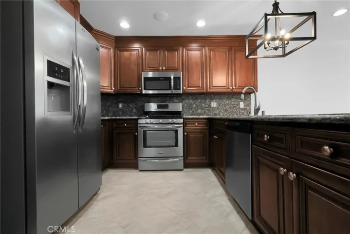 2215 Portola Lane, Westlake Village, California 91361