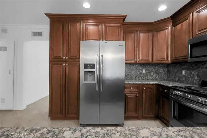 2215 Portola Lane, Westlake Village, California 91361