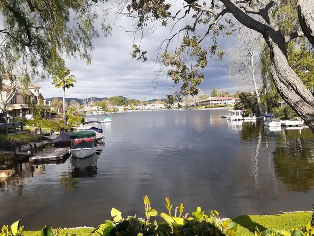 2215 Portola Lane, Westlake Village, California 91361