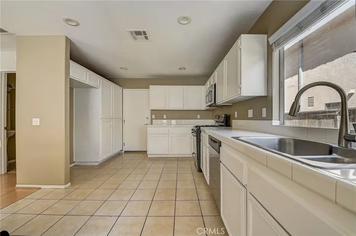 25329 Bayside Place, Harbor City, California 90710
