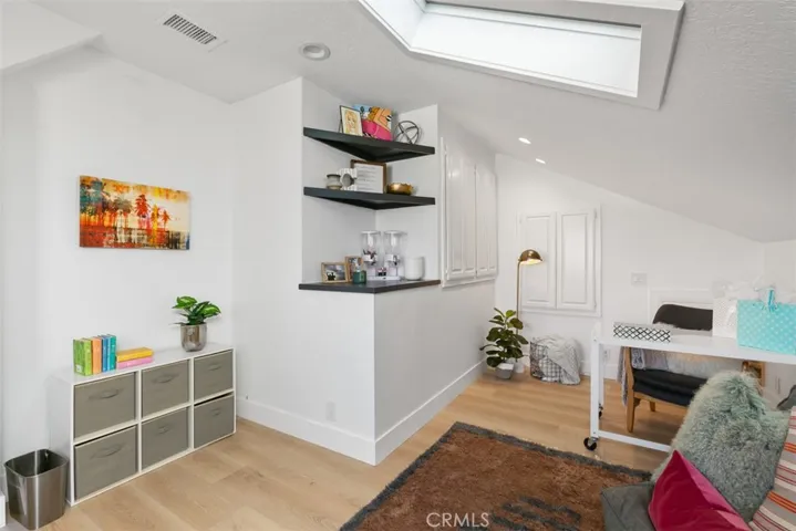 6221 Seville Court, Long Beach, California 90803