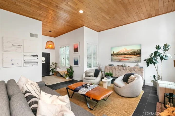 6221 Seville Court, Long Beach, California 90803