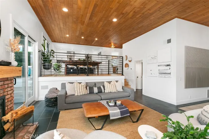 6221 Seville Court, Long Beach, California 90803