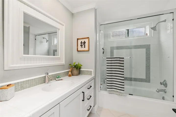 6221 Seville Court, Long Beach, California 90803
