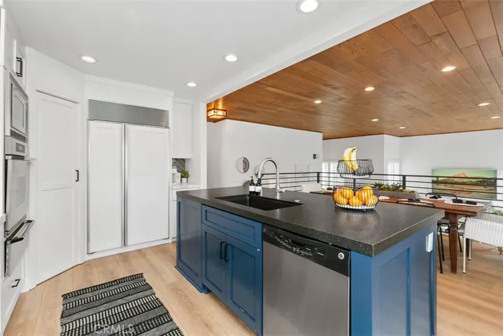 6221 Seville Court, Long Beach, California 90803