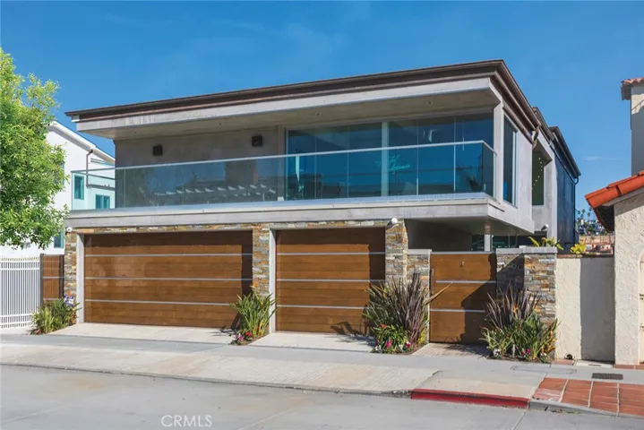 2290 Channel Road, Newport Beach, California 92661