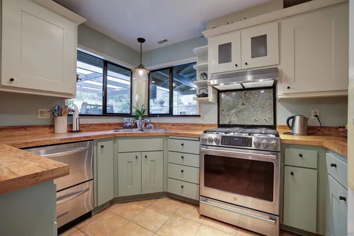11518 Betsworth Rd, Valley Center, California 92082