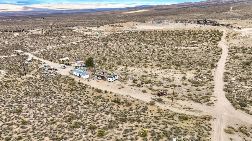 6757 Meehlies Road, Lucerne Valley, California 92356