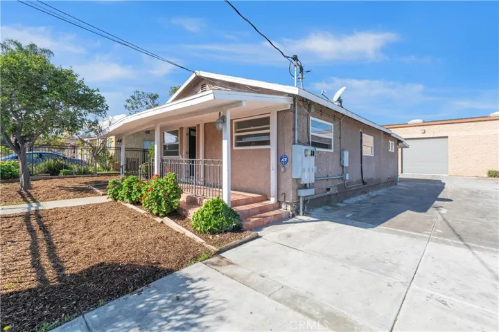 322 N Garfield Avenue, Corona, California 92882
