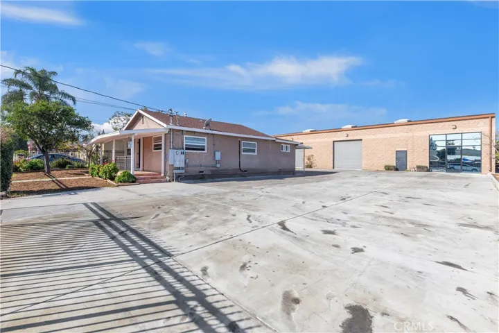 322 N Garfield Avenue, Corona, California 92882