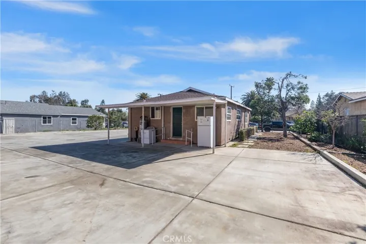 322 N Garfield Avenue, Corona, California 92882