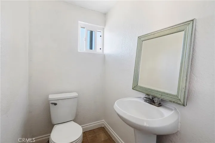 322 N Garfield Avenue, Corona, California 92882