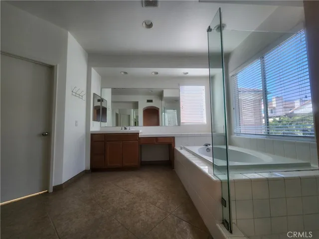 5503 Martingale Way, Fontana, California 92336