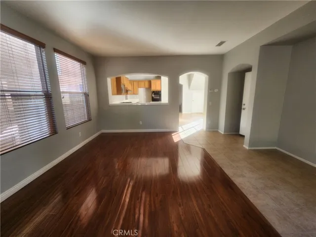 5503 Martingale Way, Fontana, California 92336