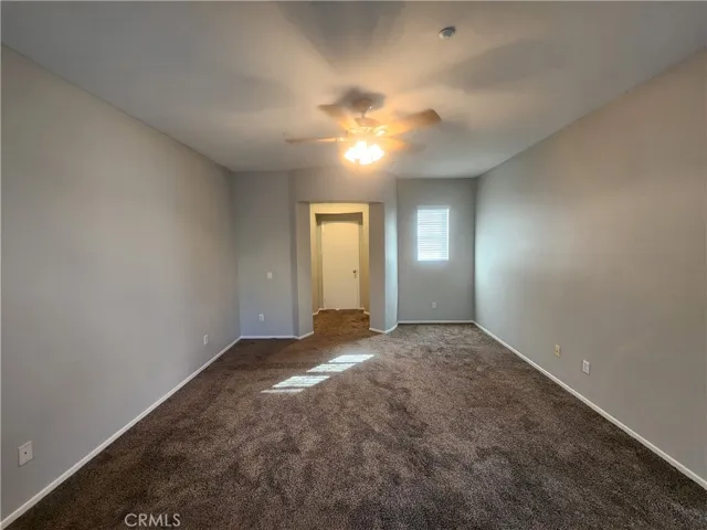 5503 Martingale Way, Fontana, California 92336
