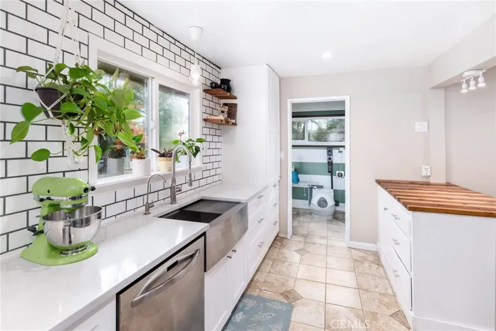 651 Buena Creek Road, San Marcos, California 92069