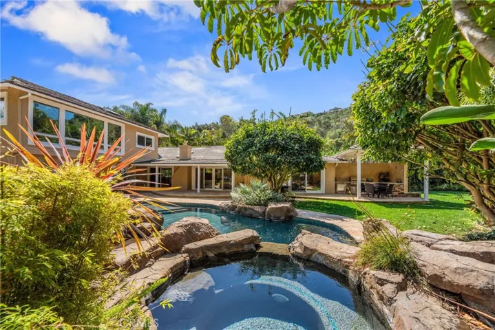 28658 Crestridge Road, Rancho Palos Verdes, California 90275