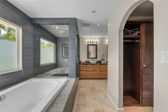 28658 Crestridge Road, Rancho Palos Verdes, California 90275