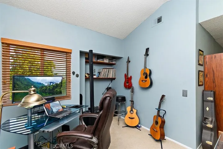 6420 Carter St, Chino, California 91710