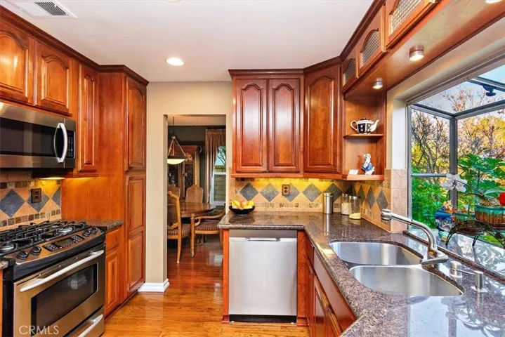 6420 Carter St, Chino, California 91710