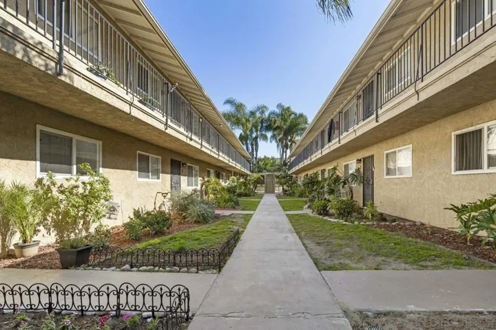 12805 Mapleview St 11, Lakeside, California 92040