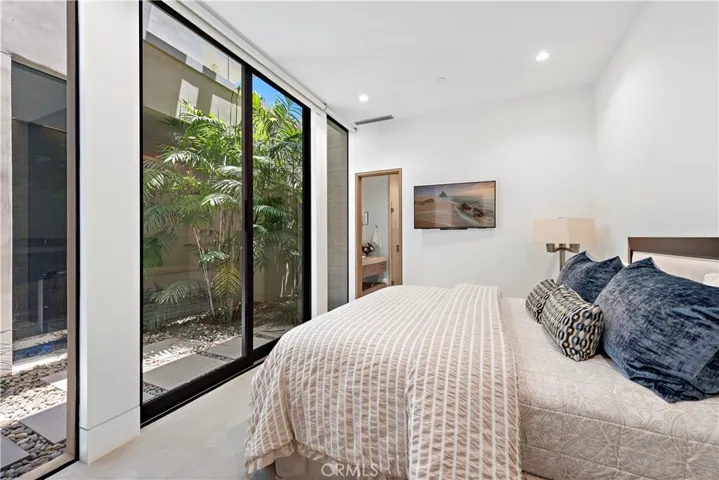 21 Seabreeze, Dana Point, California 92629