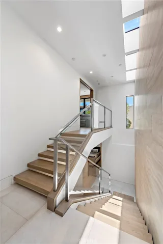21 Seabreeze, Dana Point, California 92629