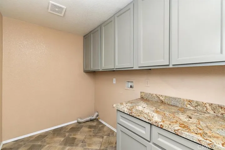 14604 Stonecress Street, Victorville, California 92394