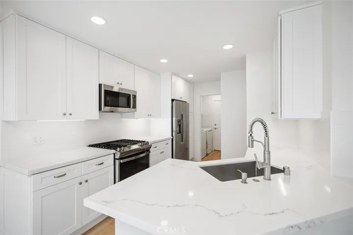 104 Almador, Irvine, California 92614