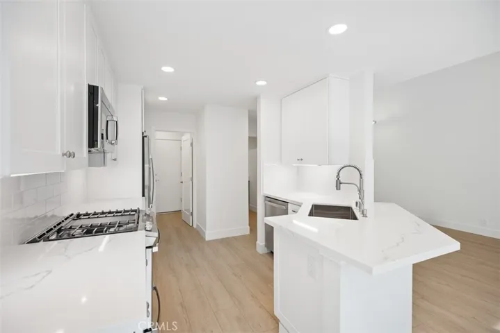 104 Almador, Irvine, California 92614