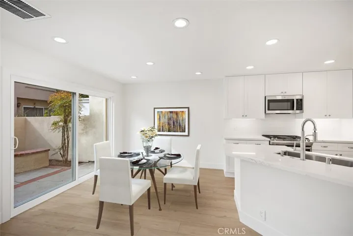 104 Almador, Irvine, California 92614